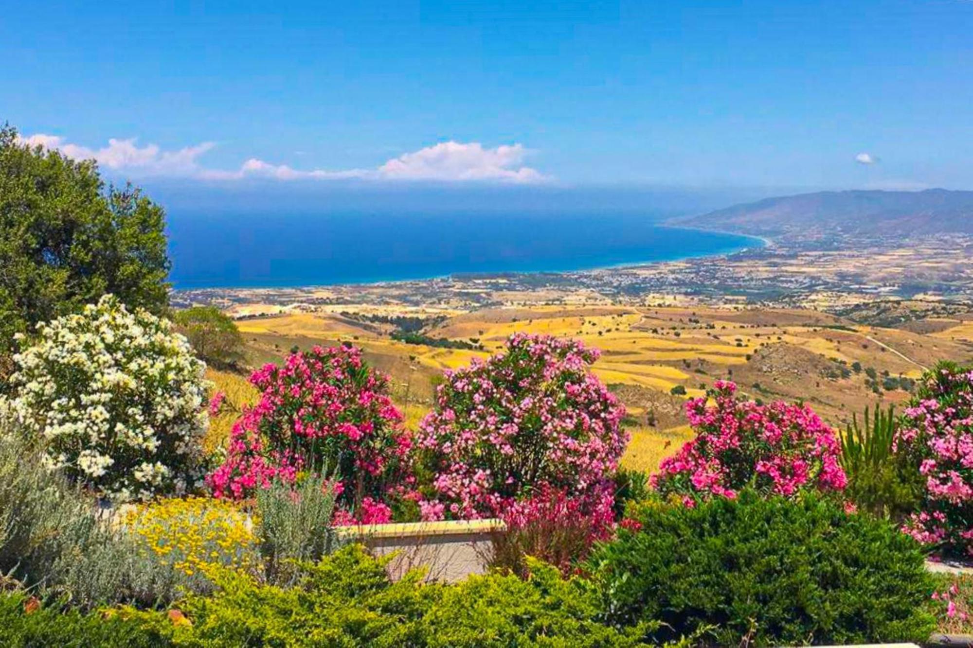 Villa Angelena Dhrousha Extérieur photo